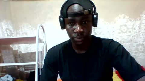 Snapshot of mclntz_bbc chatting on 5, 1, 2025 mclntz_bbc online show from 5, 1, 2025