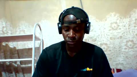 Snapshot of mclntz_bbc chatting on 21, 2, 2025 mclntz_bbc online show from 21, 2, 2025