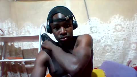 Snapshot of mclntz_bbc chatting on 24, 2, 2025 mclntz_bbc online show from 24, 2, 2025