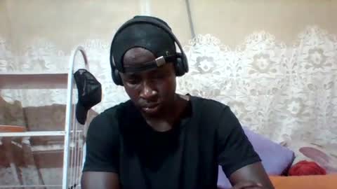 Snapshot of mclntz_bbc chatting on 24, 2, 2025 mclntz_bbc online show from 24, 2, 2025