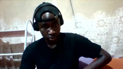 Snapshot of mclntz_bbc chatting on 25, 2, 2025 mclntz_bbc online show from 25, 2, 2025