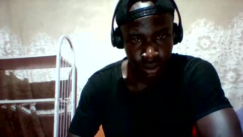 Snapshot of mclntz_bbc chatting on 7, 3, 2025 mclntz_bbc online show from 7, 3, 2025