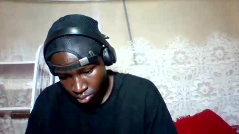 Snapshot of mclntz_bbc chatting on 10, 3, 2025 mclntz_bbc online show from 10, 3, 2025