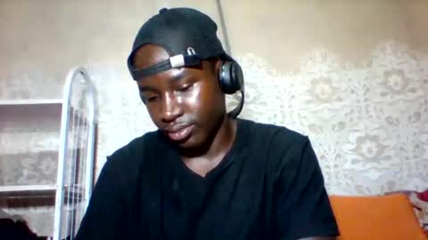 Snapshot of mclntz_bbc chatting on 12, 3, 2025 mclntz_bbc online show from 12, 3, 2025