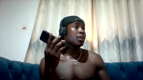 Snapshot of mclntz_bbc chatting on 28, 9, 2025 mclntz_bbc online show from 28, 9, 2025