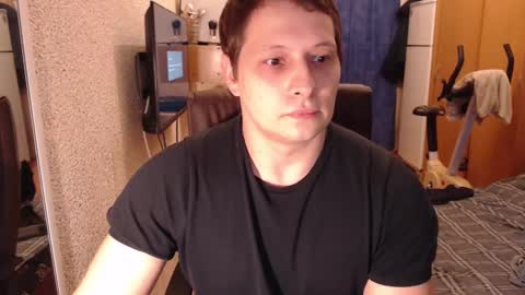 mclovi19 online show from 22, 12, 2024