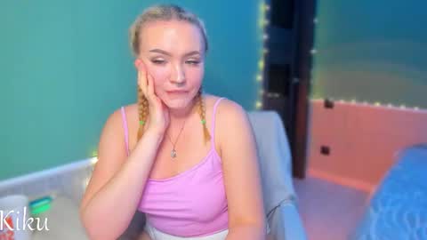 Snapshot of mdaluna chatting on 9, 11, 2025 Kiku online show from 9, 11, 2025