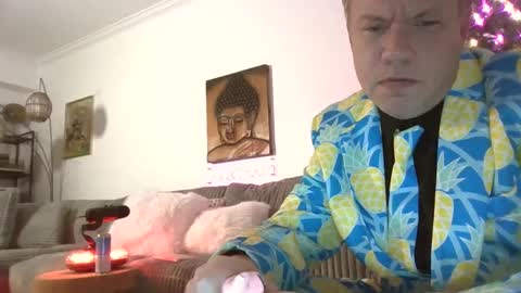 Snapshot of me2283 chatting on 23, 12, 2024 me2283 online show from 23, 12, 2024