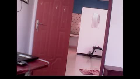 Snapshot of me_hai12 chatting on 4, 12, 2024 me_hai12 online show from 4, 12, 2024