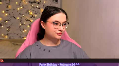 Snapshot of me_hanna chatting on 23, 2, 2025 Hanna online show from 23, 2, 2025
