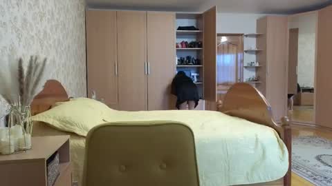 Snapshot of me_lissa_sun chatting on 2, 2, 2025 Melissa online show from 2, 2, 2025