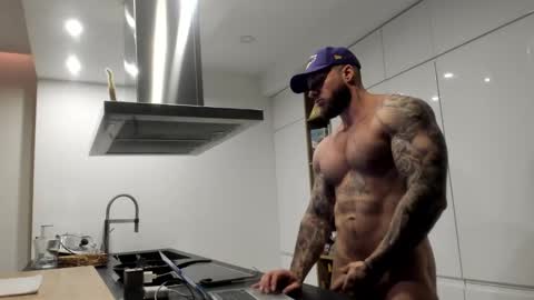 Snapshot of mealphamale chatting on 10, 12, 2024 Alpha Male online show from 10, 12, 2024