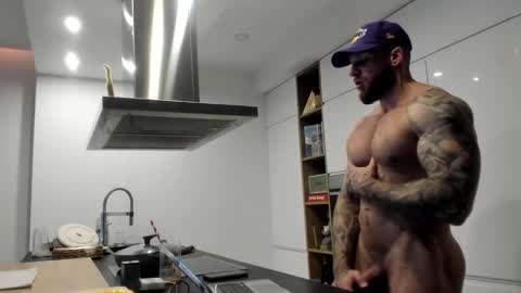 Snapshot of mealphamale chatting on 26, 12, 2024 Alpha Male online show from 26, 12, 2024