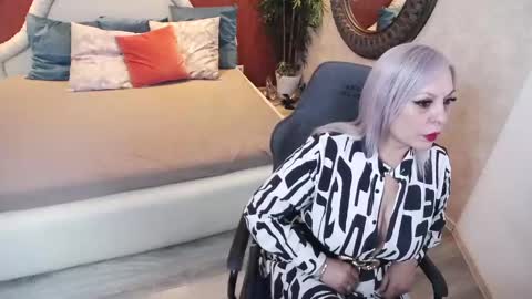 meamandax online show from 14, 2, 2025