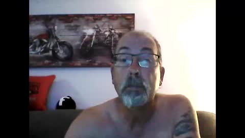 me at home online show from 20, 9, 2025