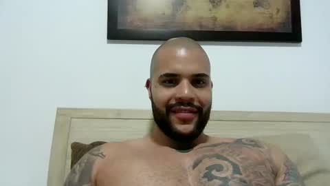 Snapshot of medellindrak chatting on 20, 10, 2025 filippoae online show from 20, 10, 2025