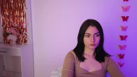 Snapshot of medina_andress chatting on 10, 3, 2025 Dina online show from 10, 3, 2025