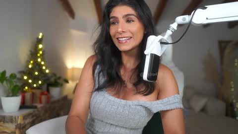 Andrea  online show from 6, 12, 2024