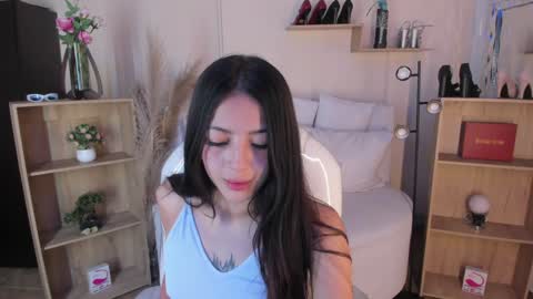   online show from 10, 1, 2025