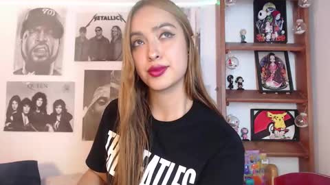 Snapshot of meeowlody chatting on 24, 12, 2024 Emily online show from 24, 12, 2024