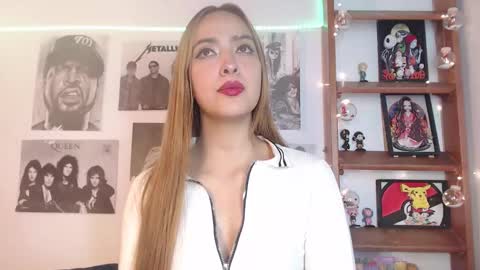 Snapshot of meeowlody chatting on 12, 1, 2025 Emily online show from 12, 1, 2025