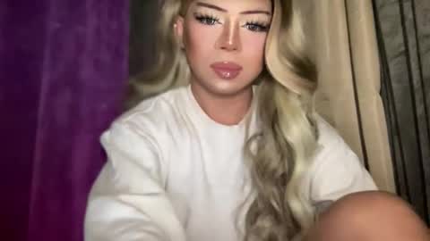 Snapshot of meetmehalfway888 chatting on 14, 10, 2025 GODDESS OF ALL GODDESSES online show from 14, 10, 2025