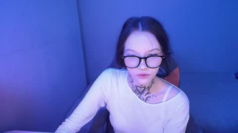 mefwhOre online show from 2, 2, 2025