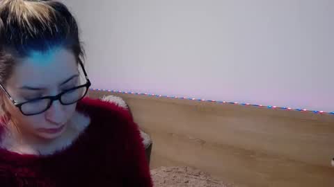 Megan Blazee  online show from 22, 12, 2025