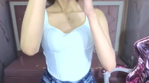 megan_collins_b online show from 15, 10, 2025