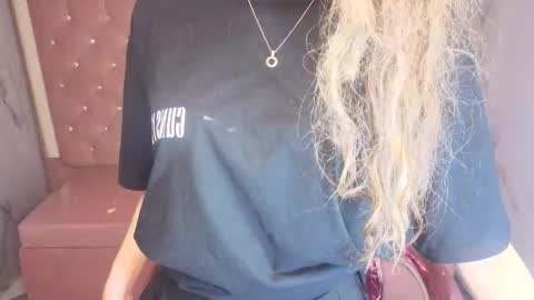 megan_collins_b online show from 1, 11, 2025