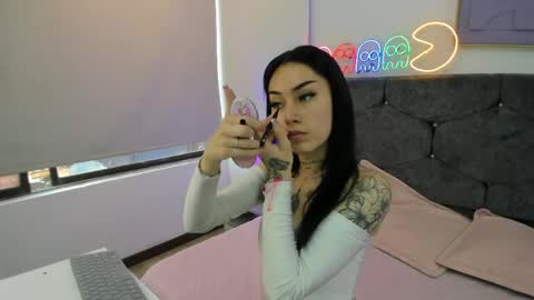 Snapshot of megan_morphy chatting on 4, 4, 2026 megan_morphy online show from 4, 4, 2026