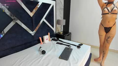 Snapshot of megan_sweetas chatting on 21, 11, 2025 Megan Sweet online show from 21, 11, 2025