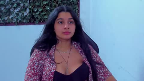 megan white 01  online show from 9, 12, 2024