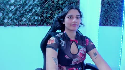 megan white 01  online show from 6, 2, 2025