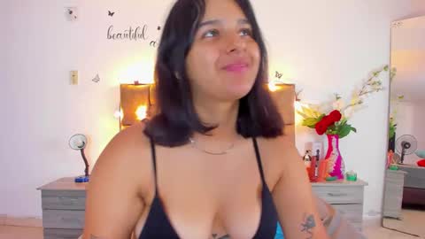 megan white 01  online show from 24, 9, 2025