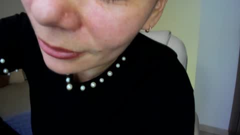 Megan M online show from 8, 2, 2025