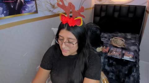 Megan  online show from 21, 12, 2025