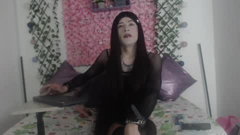 megannixx online show from 9, 1, 2025