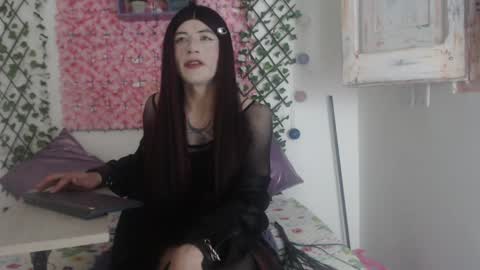 megannixx online show from 9, 1, 2025