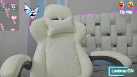 Megan Queen online show from 8, 11, 2025