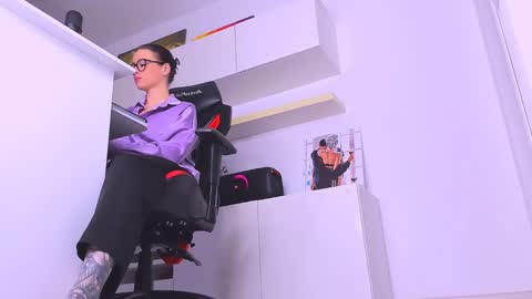 Snapshot of meganstones chatting on 17, 12, 2024 Megan online show from 17, 12, 2024