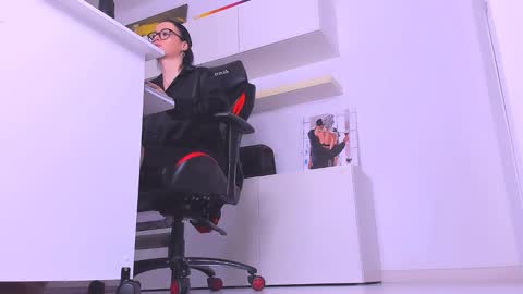 Snapshot of meganstones chatting on 17, 1, 2025 Megan online show from 17, 1, 2025