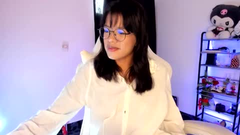 Snapshot of meganthompsonn chatting on 9, 3, 2026 Megan online show from 9, 3, 2026