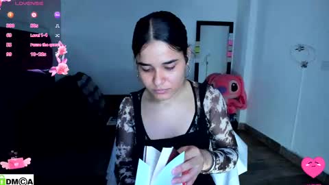 Megan Xue online show from 29, 9, 2025