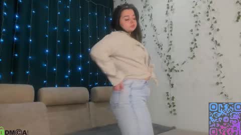Snapshot of megapopkaa chatting on 15, 10, 2025 Lola online show from 15, 10, 2025
