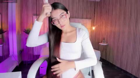 Megara20 online show from 9, 11, 2025