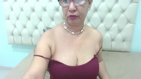 Snapshot of megatitsxxx chatting on 31, 12, 2024 milfpleasure online show from 31, 12, 2024
