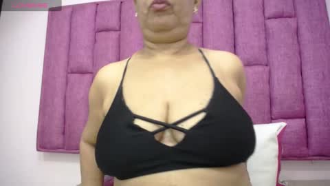 Snapshot of megatitsxxx chatting on 29, 1, 2025 milfpleasure online show from 29, 1, 2025