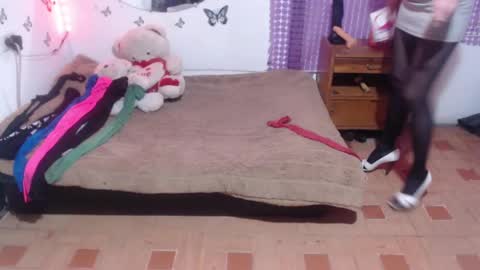 Snapshot of meghanlover21 chatting on 24, 12, 2024 MEGHAN online show from 24, 12, 2024