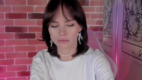 Katie  Payne online show from 5, 10, 2025